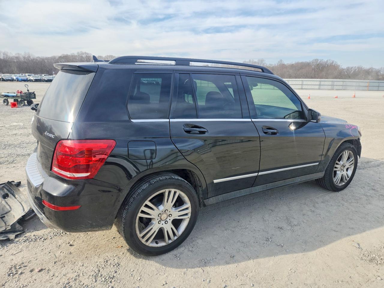 2015 MERCEDES-BENZ GLK 350 4MATIC photo 5