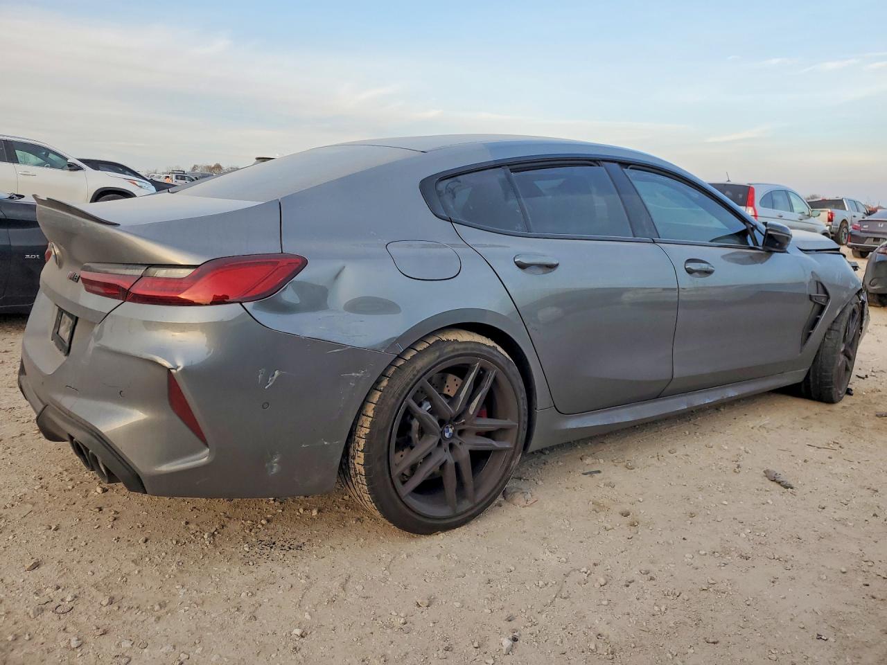 2025 BMW M8 photo 3