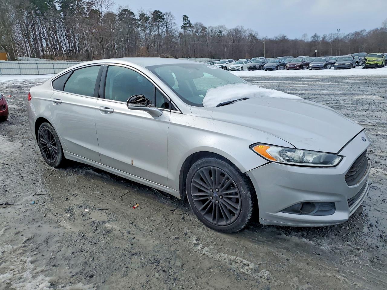 2013 FORD FUSION SE photo 4