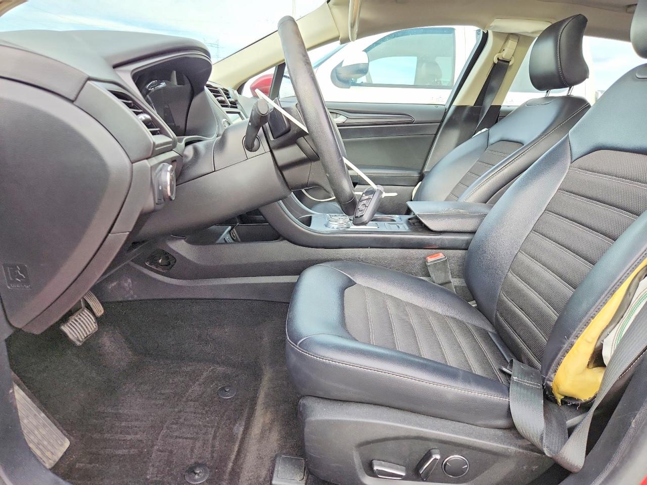 2018 FORD FUSION SE photo 13
