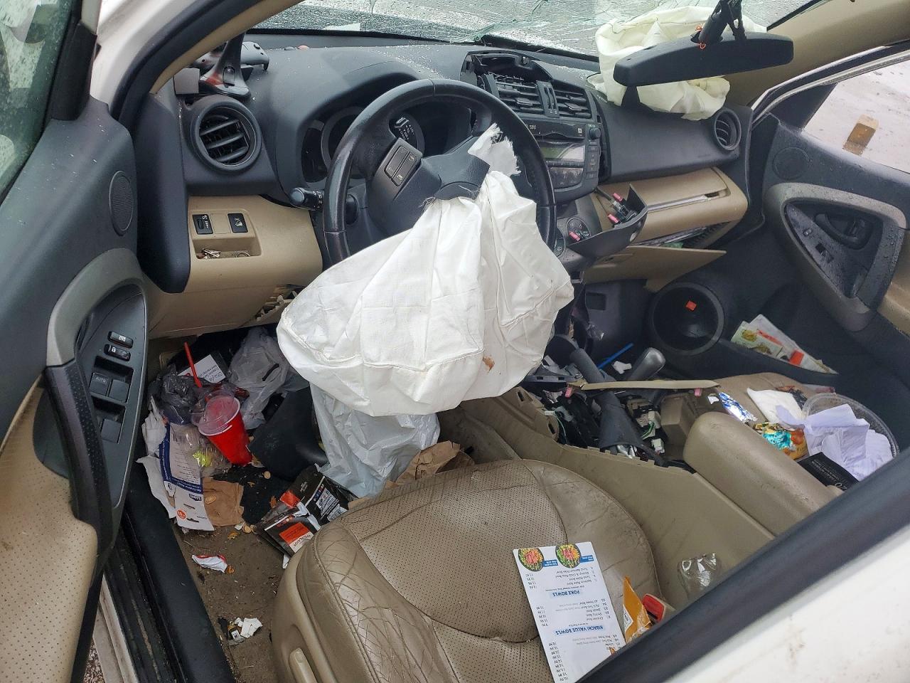 2011 TOYOTA RAV4 LIMITED photo 8