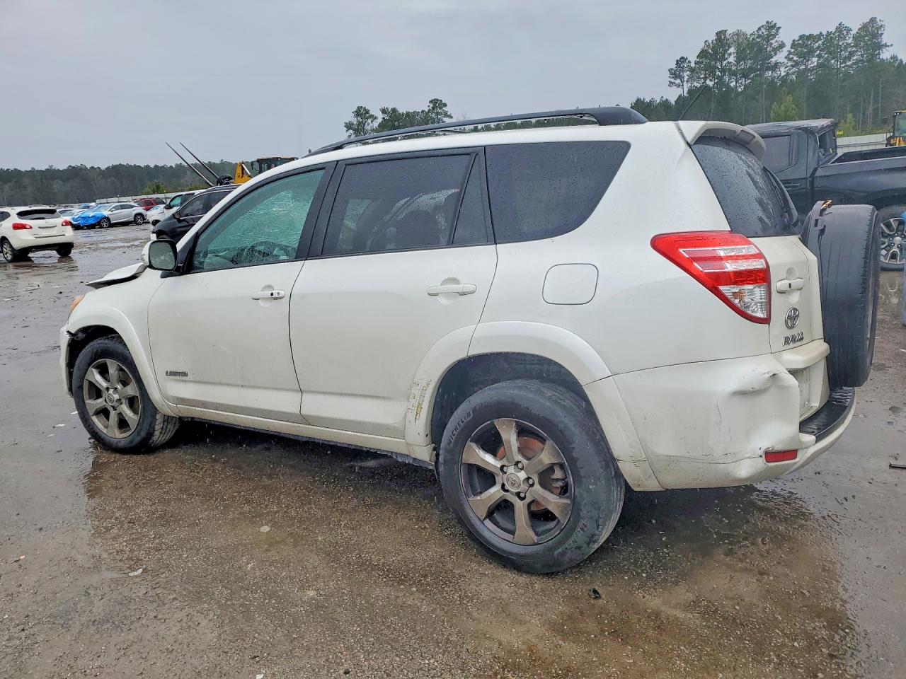 2011 TOYOTA RAV4 LIMITED photo 2