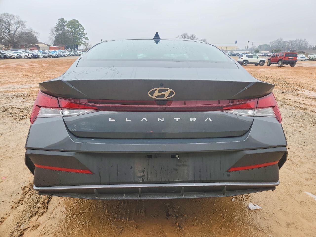 2024 HYUNDAI ELANTRA SEL photo 16