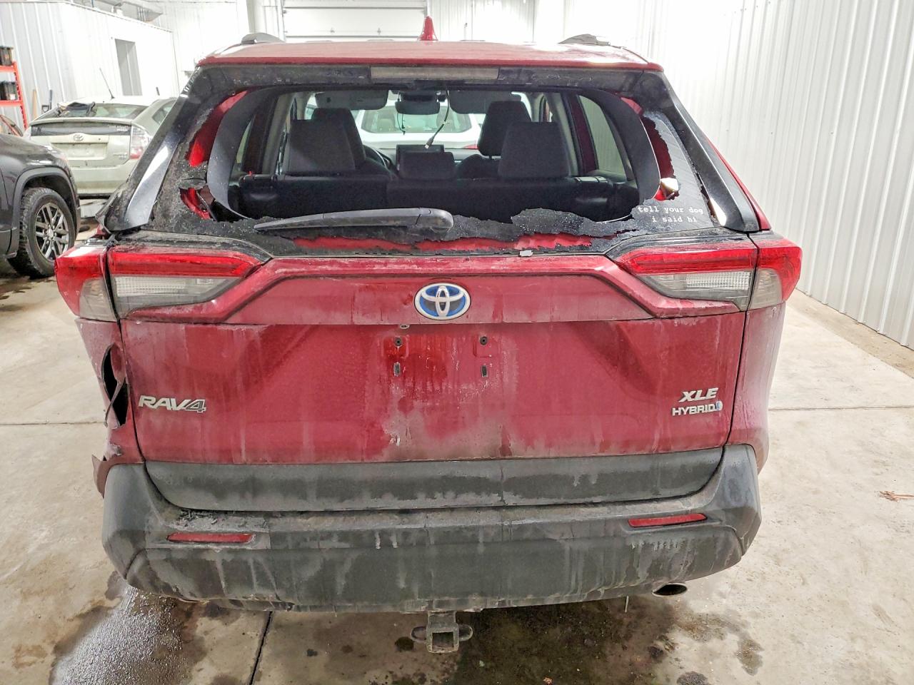2021 TOYOTA RAV4 XLE photo 16