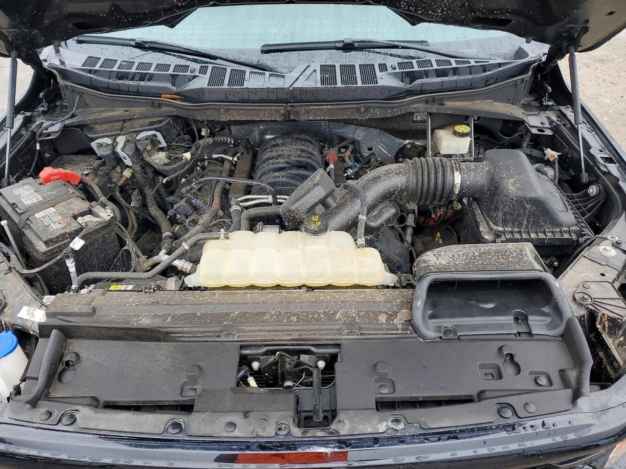 2024 FORD F150 XLT photo 21