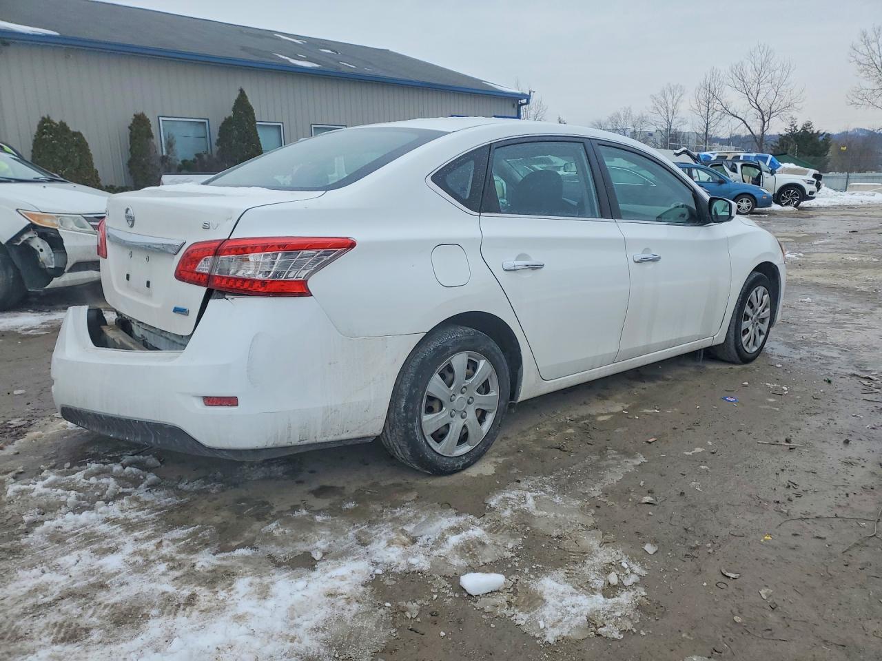 2015 NISSAN SENTRA S photo 5