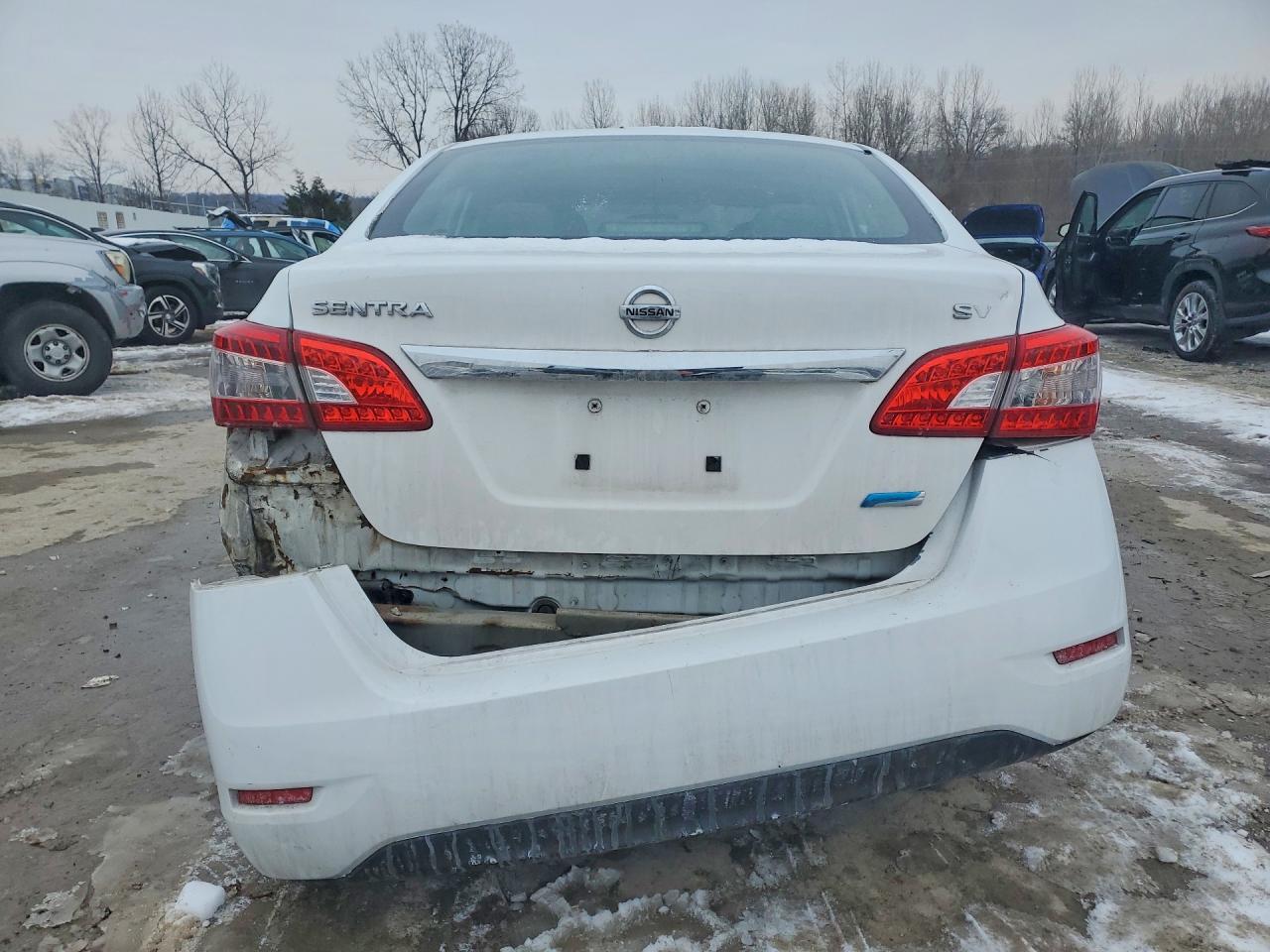 2015 NISSAN SENTRA S photo 11