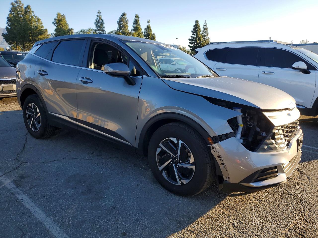 2025 KIA SPORTAGE LX photo 4