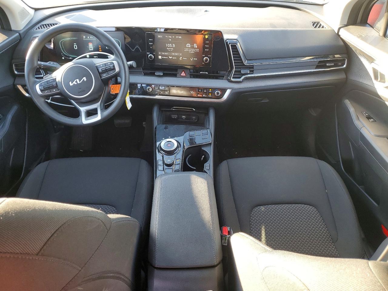 2025 KIA SPORTAGE LX photo 8