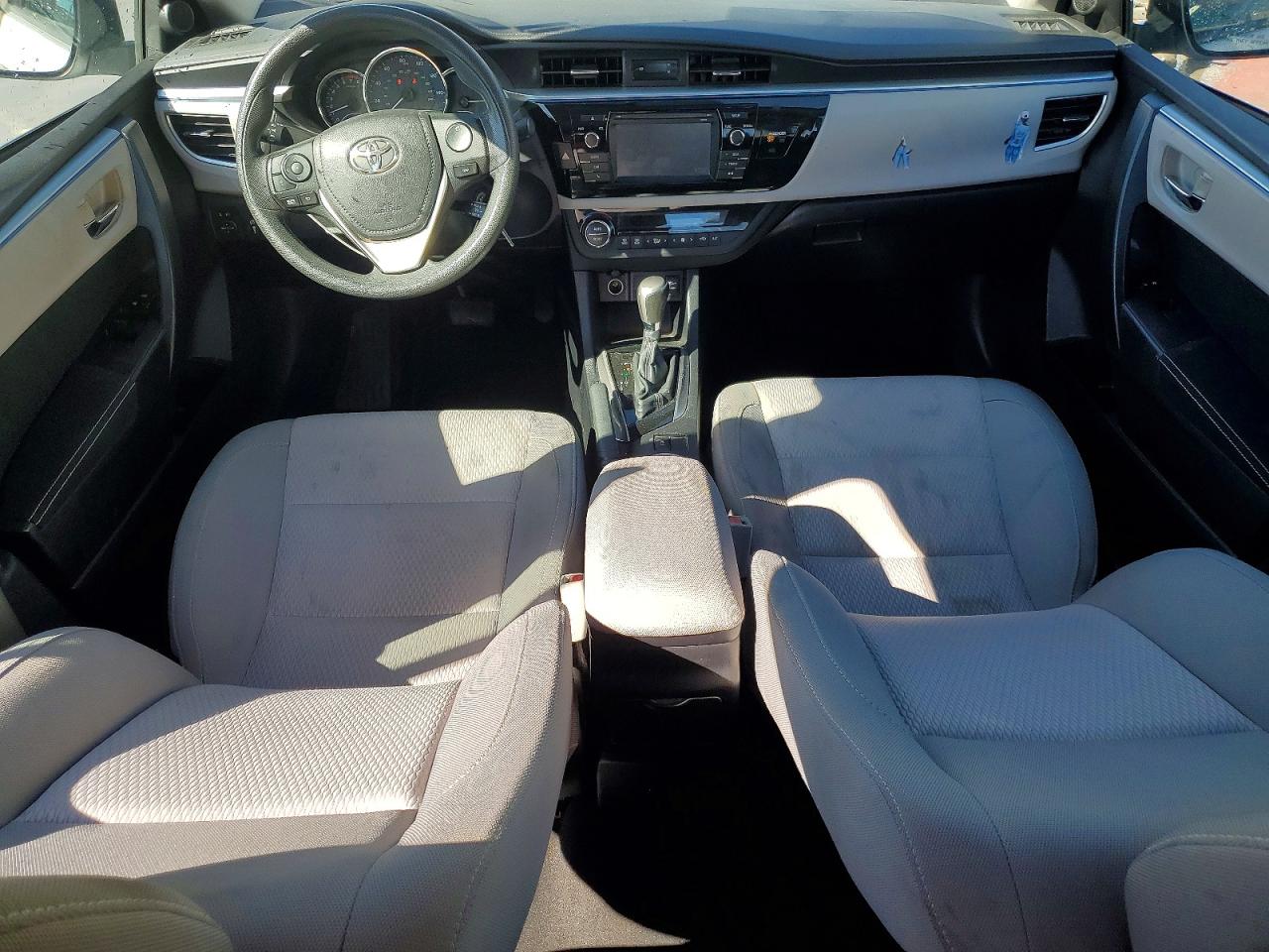 2014 TOYOTA COROLLA LE photo 15