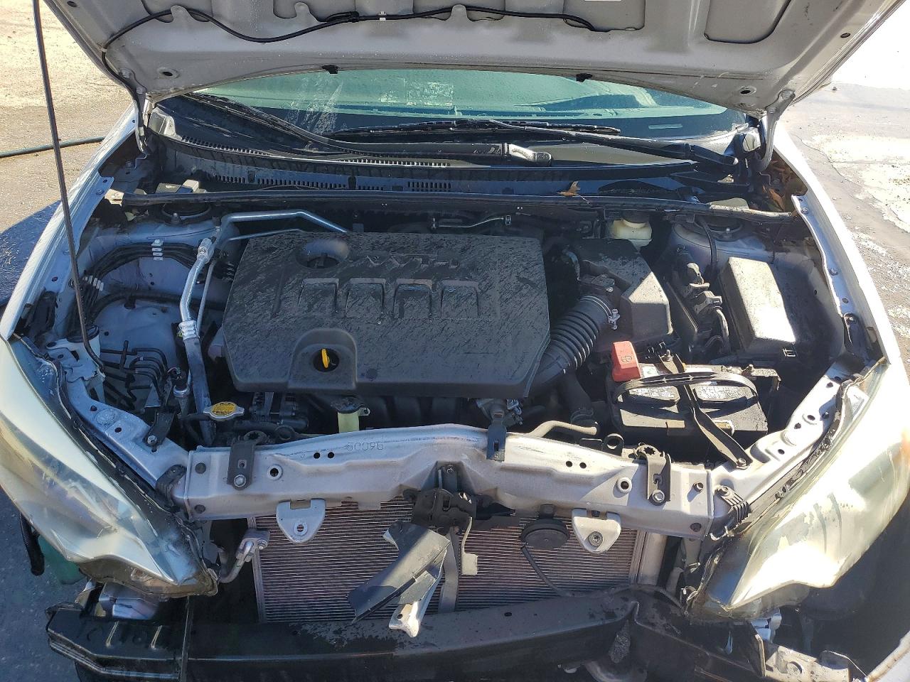 2014 TOYOTA COROLLA LE photo 21