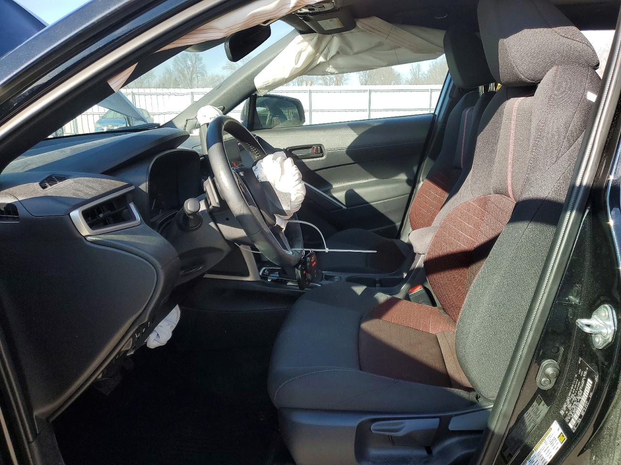 2025 TOYOTA COROLLA CROSS SE photo 7