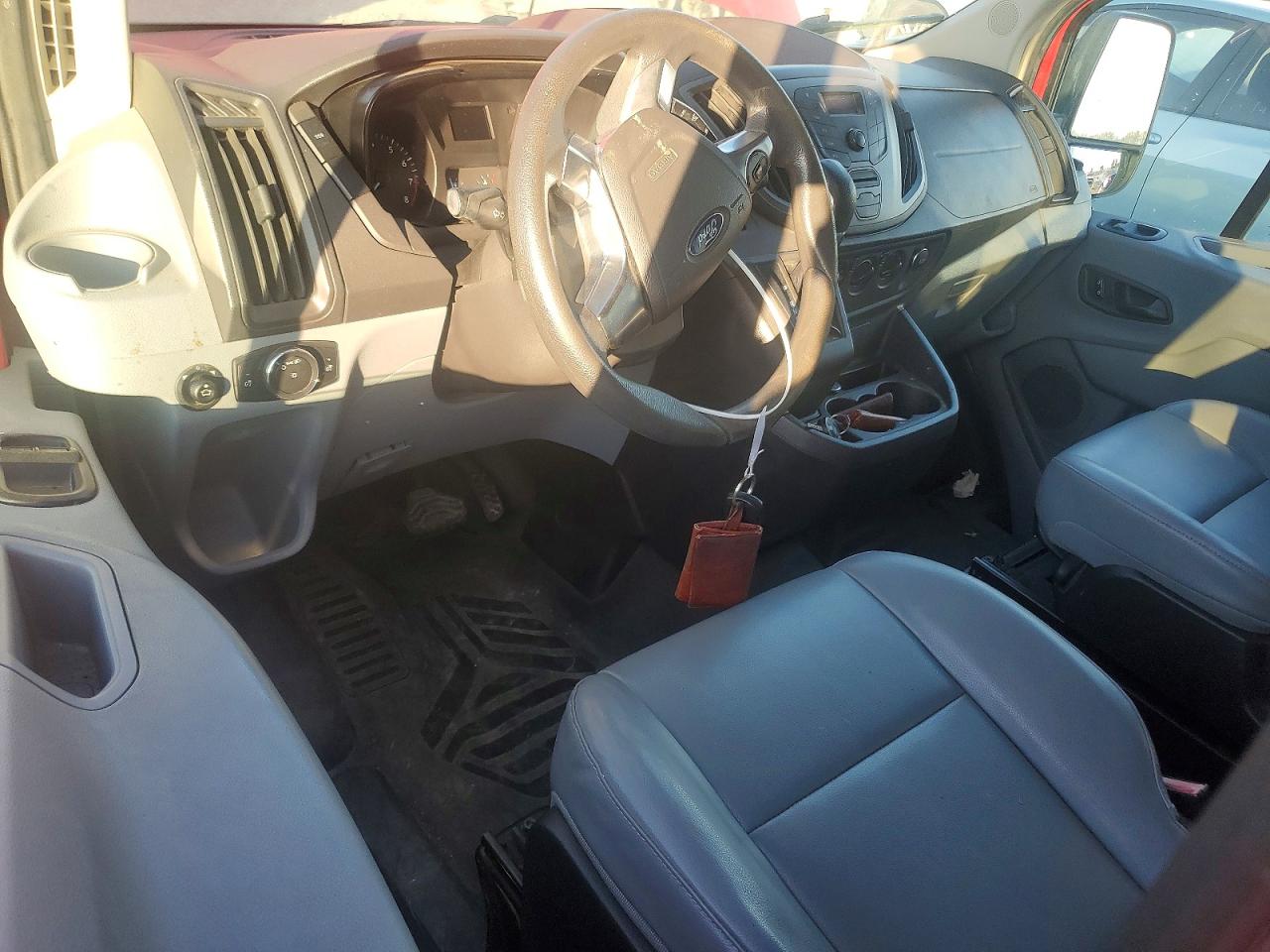 2016 FORD TRANSIT T-150 photo 8