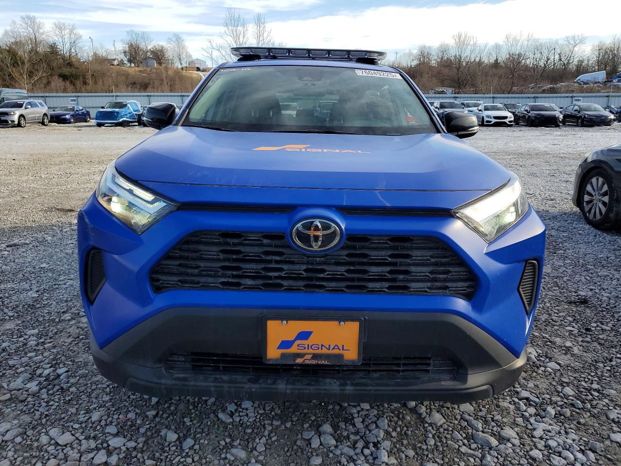 2025 TOYOTA RAV4 LE photo 9