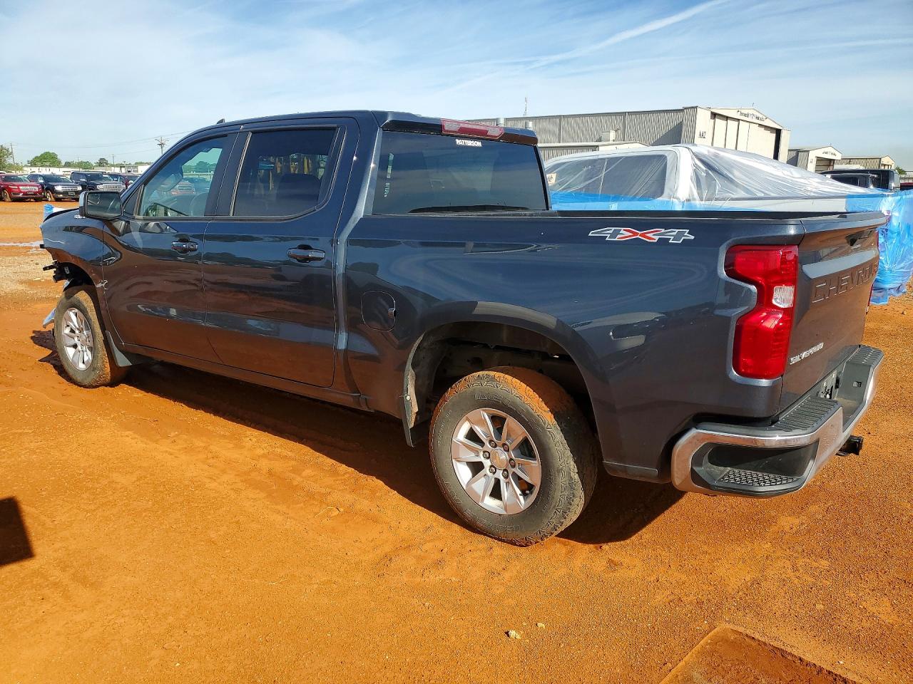 2021 CHEVROLET SILVERADO K1500 LT photo 4
