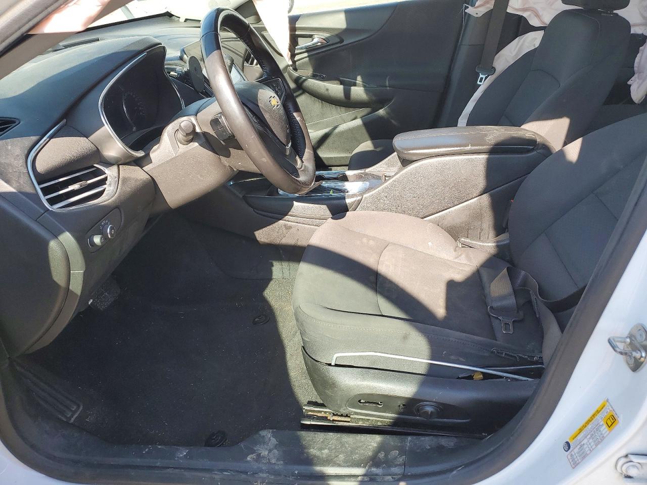 2017 CHEVROLET MALIBU LT photo 13
