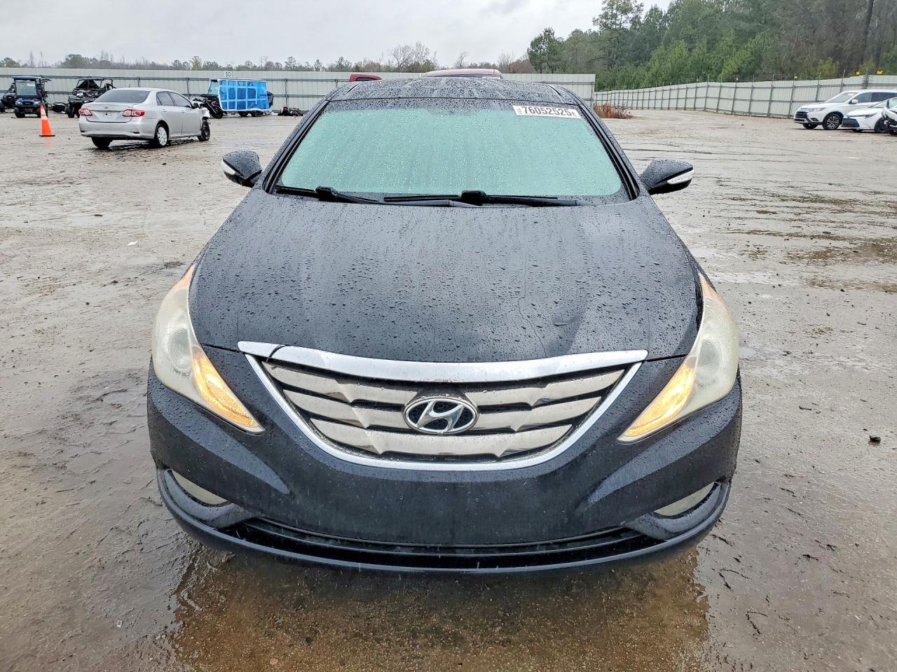 2013 HYUNDAI SONATA SE photo 9