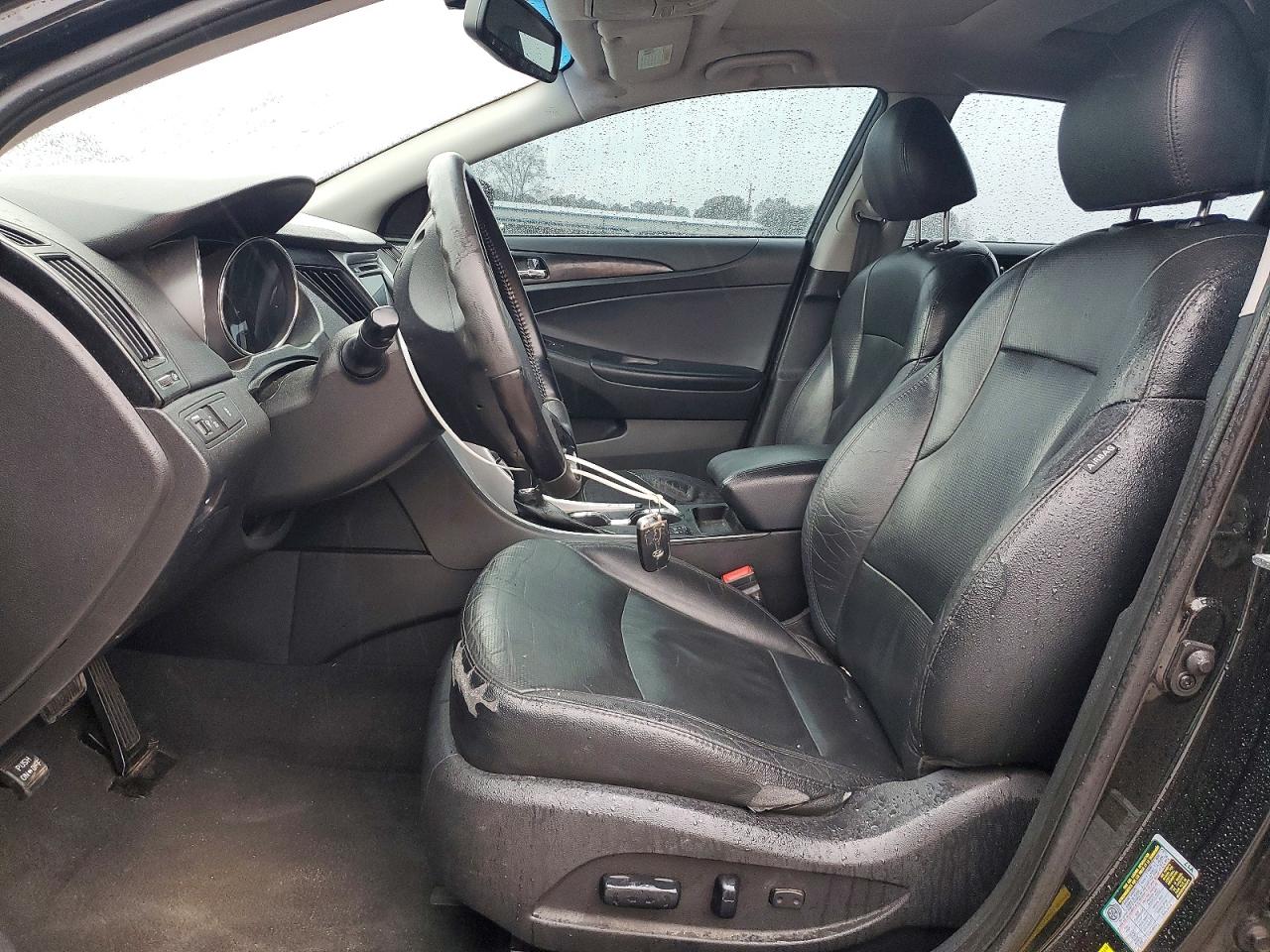 2013 HYUNDAI SONATA SE photo 13