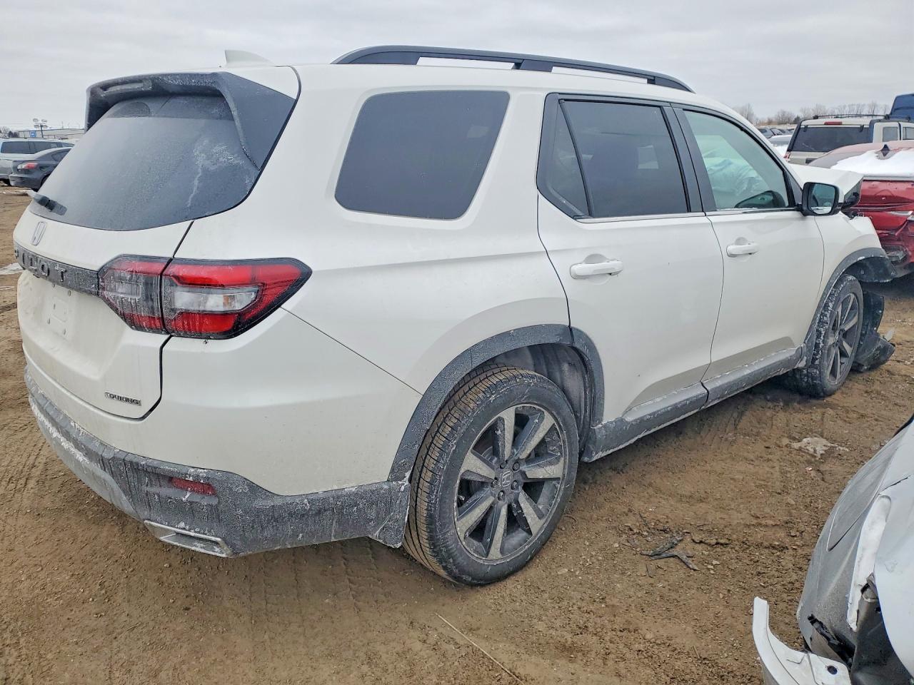 2025 HONDA PILOT TOURING photo 3