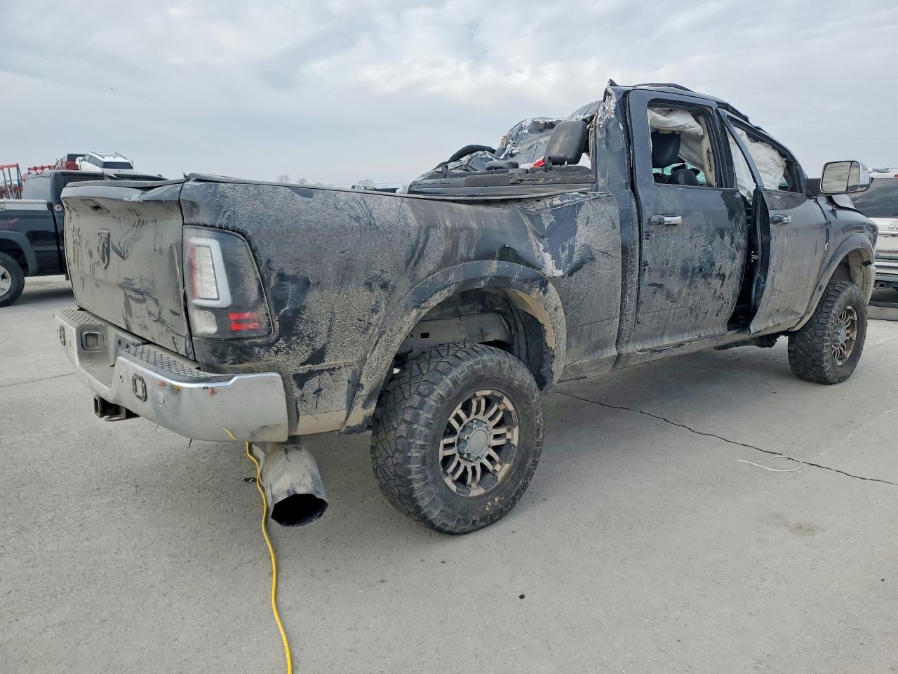 2017 RAM 2500 LARAMIE photo 3