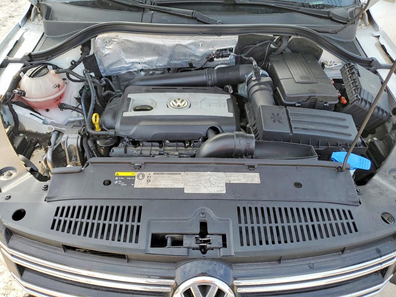 2017 VOLKSWAGEN TIGUAN S photo 34