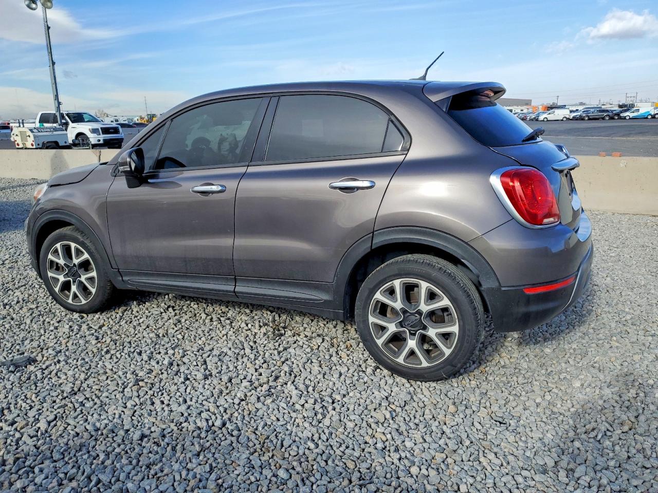 2016 FIAT 500X TREKKING photo 2