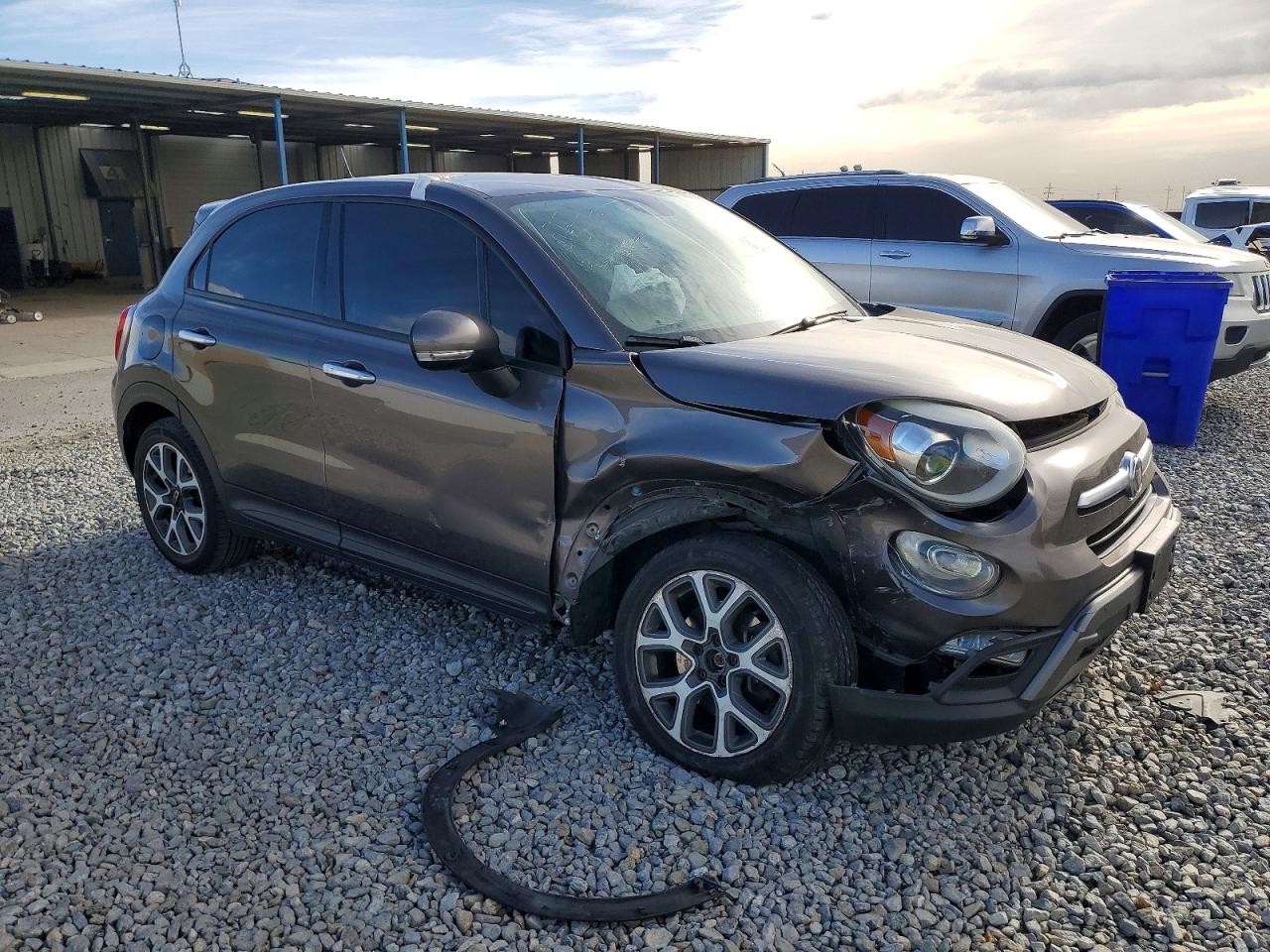 2016 FIAT 500X TREKKING photo 4