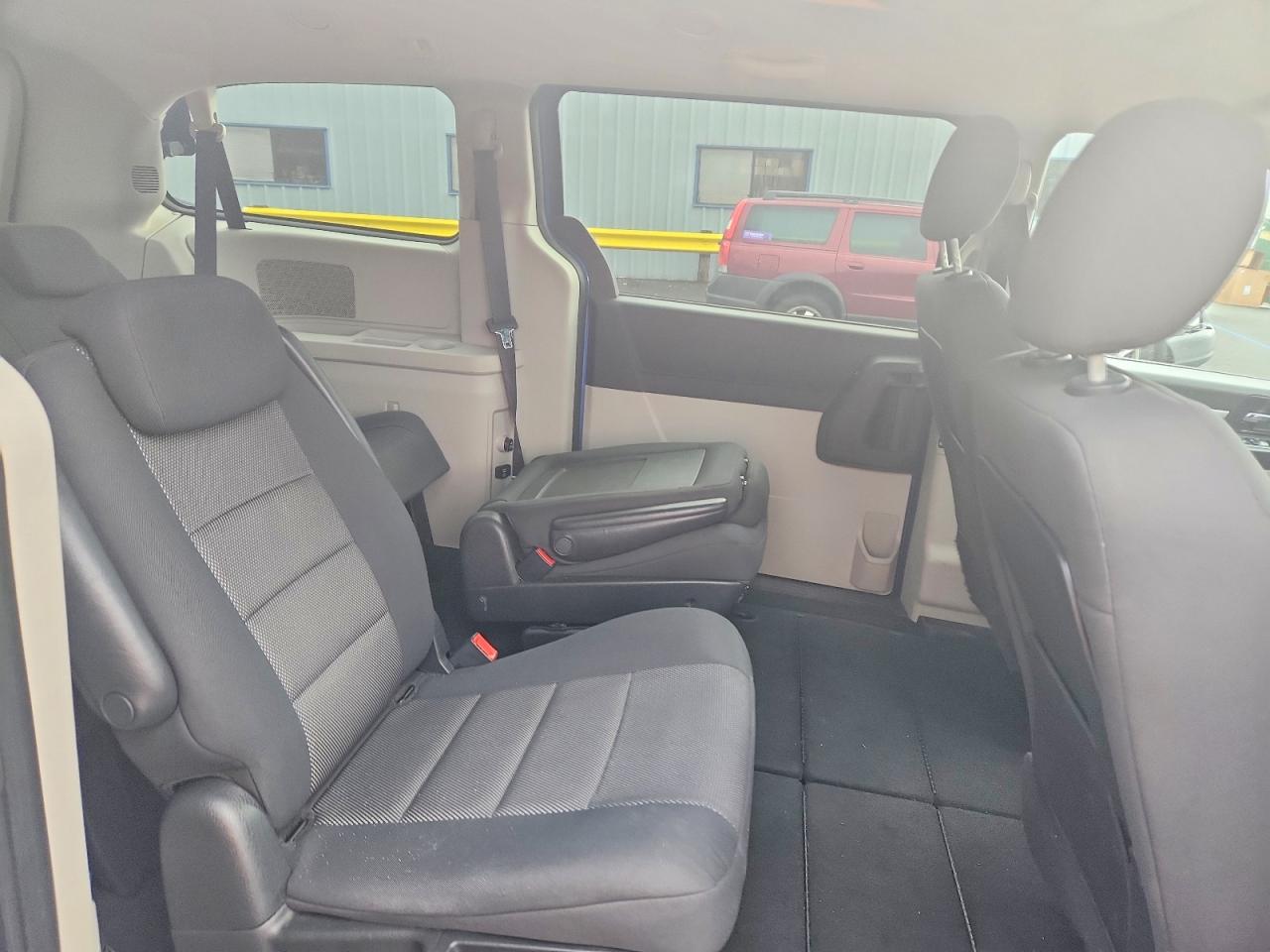 2008 DODGE GRAND CARAVAN SXT photo 11