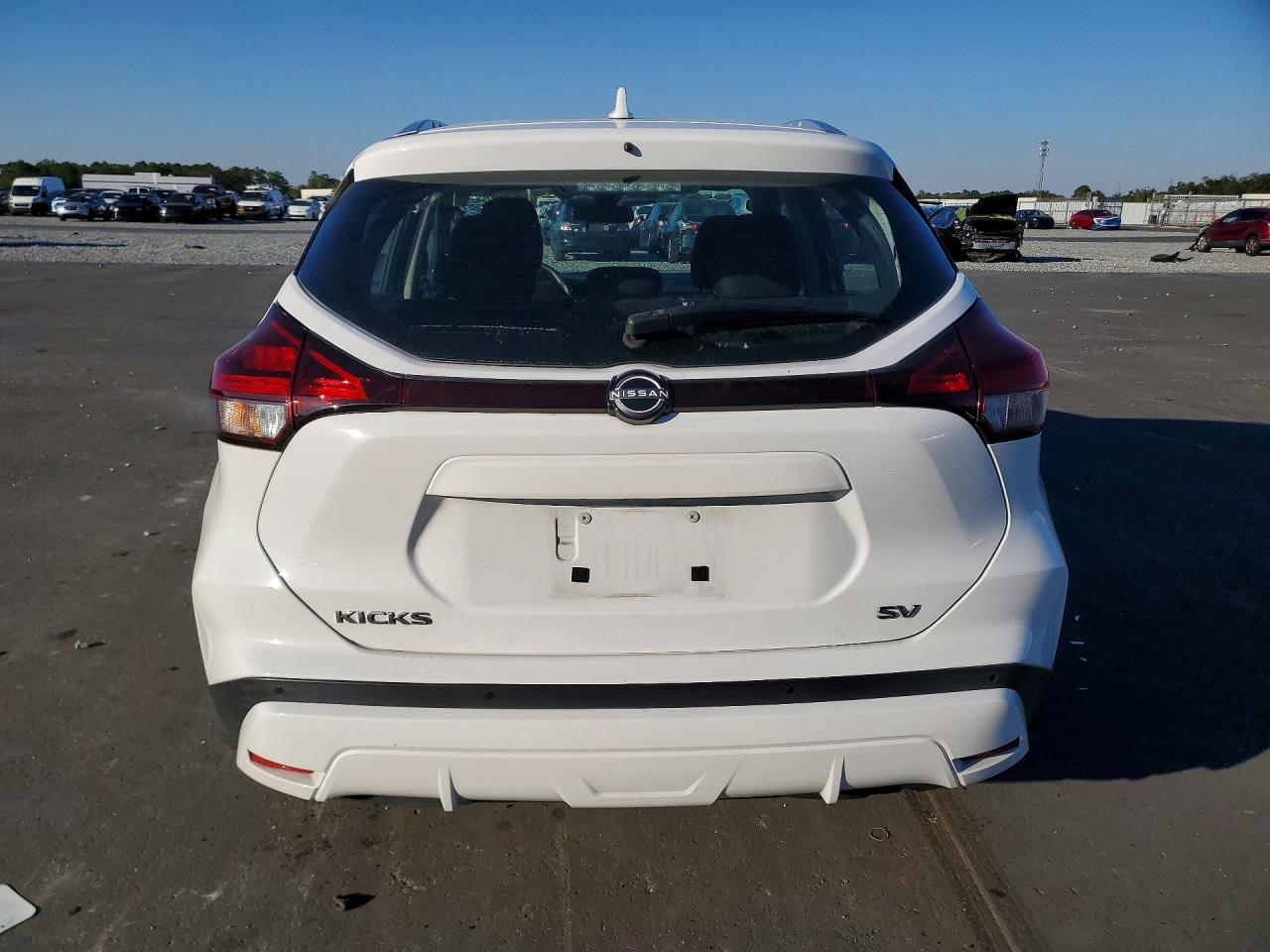 2022 NISSAN KICKS SV photo 11