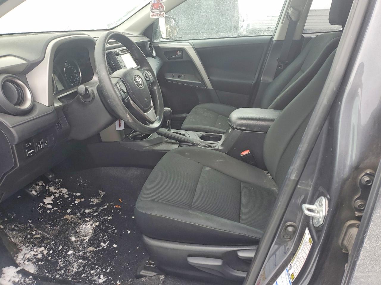 2018 TOYOTA RAV4 LE photo 7
