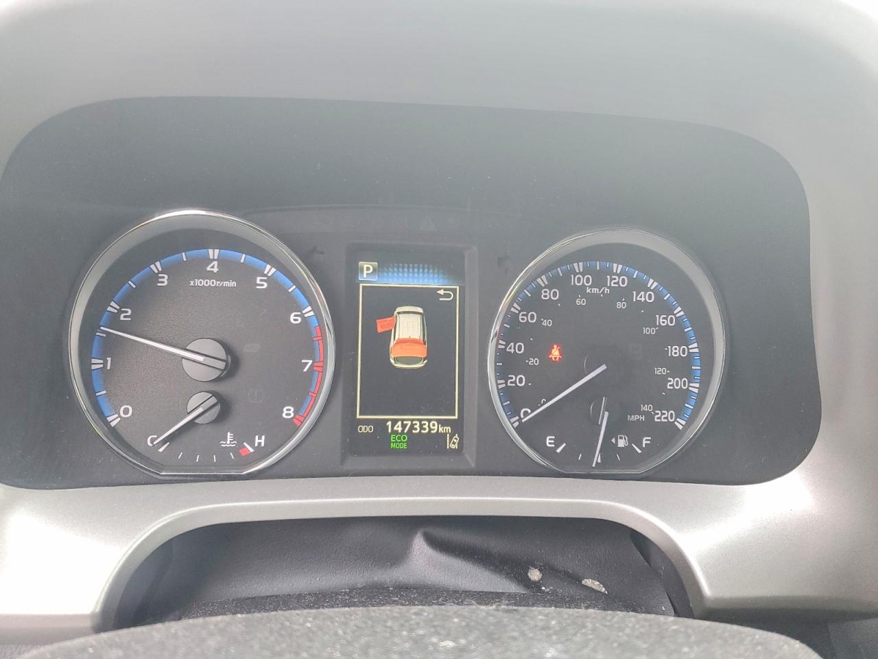 2018 TOYOTA RAV4 LE photo 9