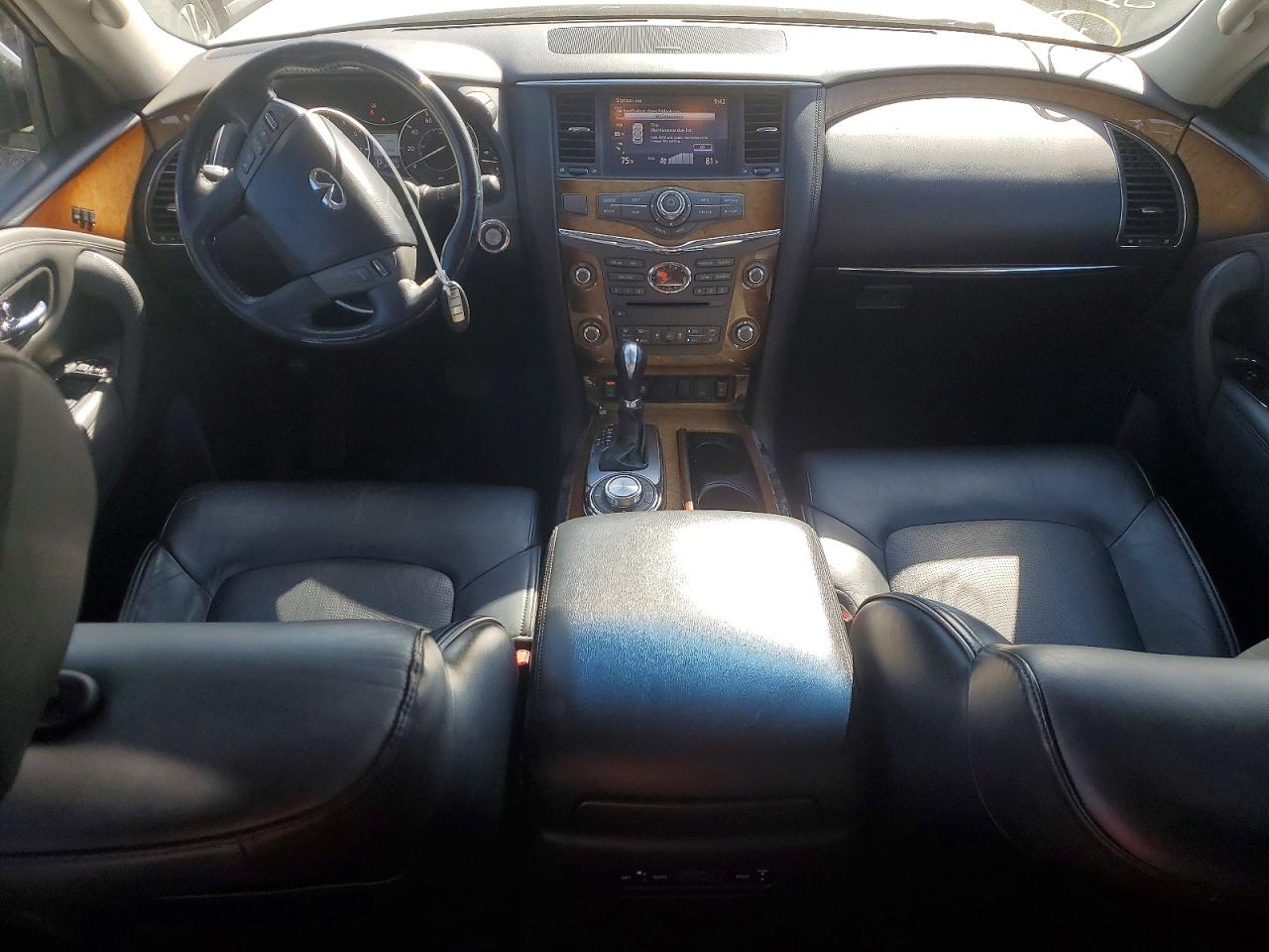 2011 INFINITI QX56 BASE photo 8