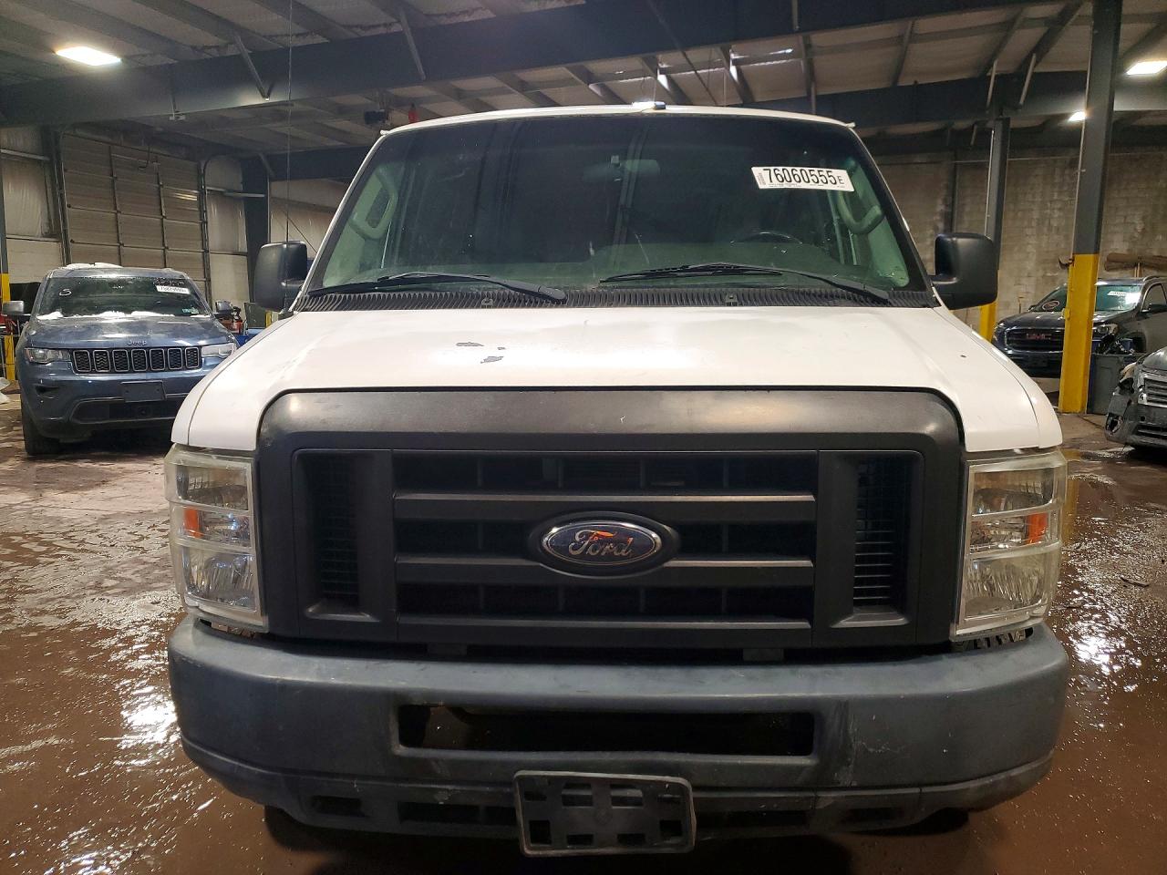 2011 FORD ECONOLINE CARGO E-25 photo 5