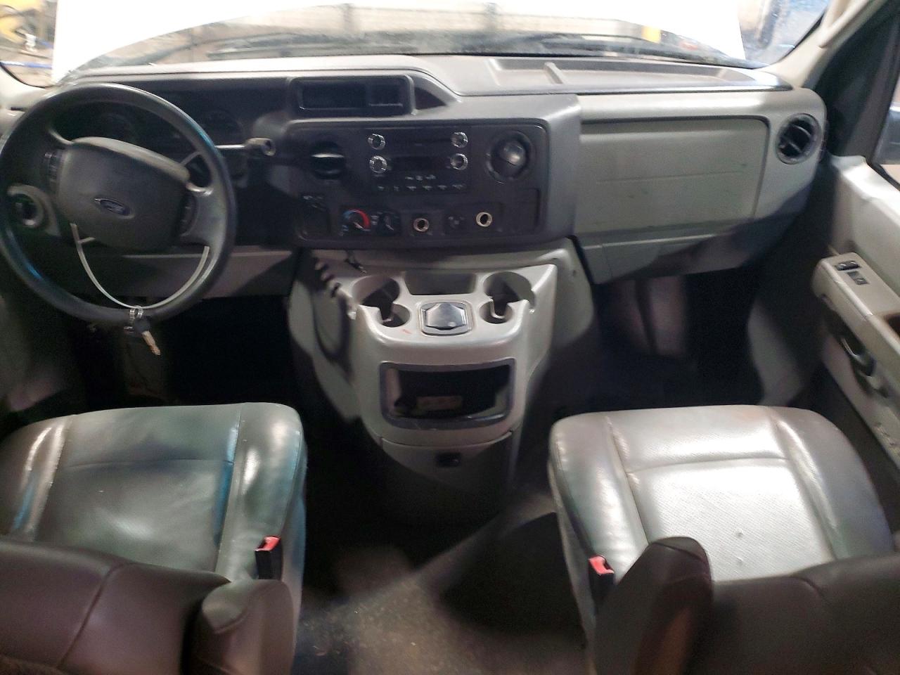 2011 FORD ECONOLINE CARGO E-25 photo 8