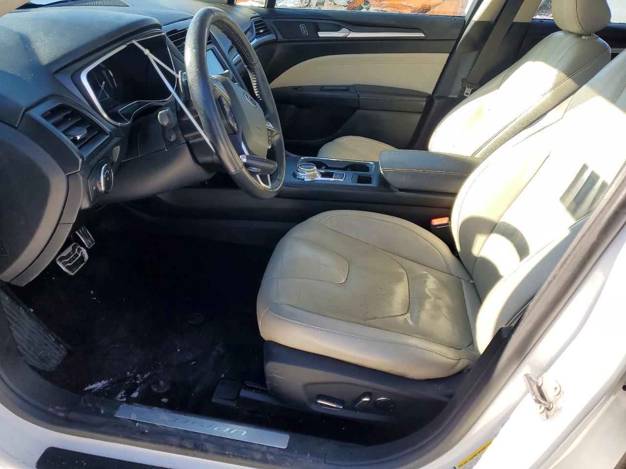 2017 FORD FUSION TITANIUM photo 19
