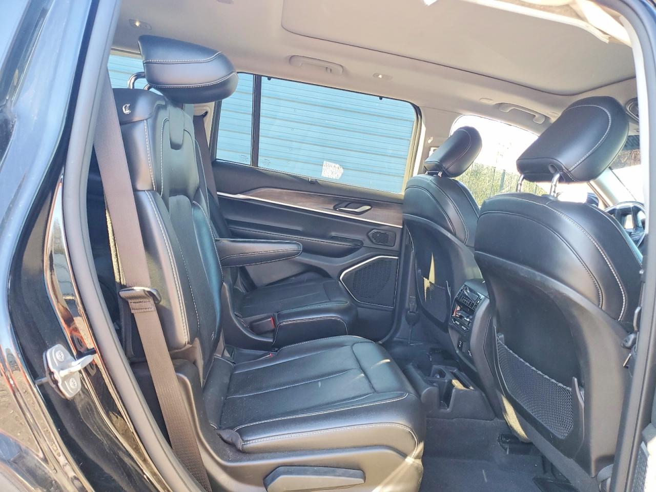 2022 JEEP GRAND CHEROKEE L LIMITED photo 11