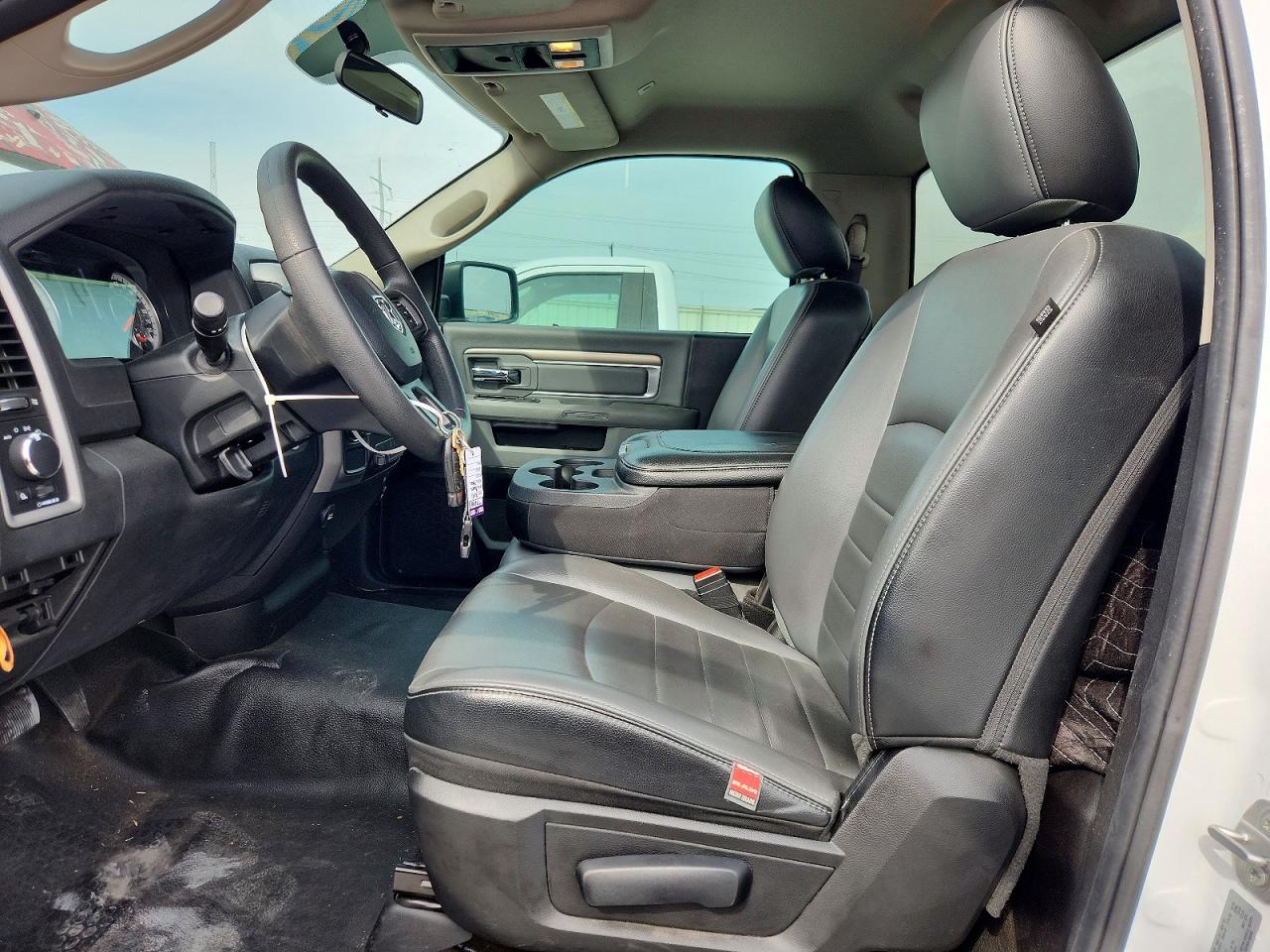 2021 RAM 1500 CLASSIC TRADESMAN photo 7