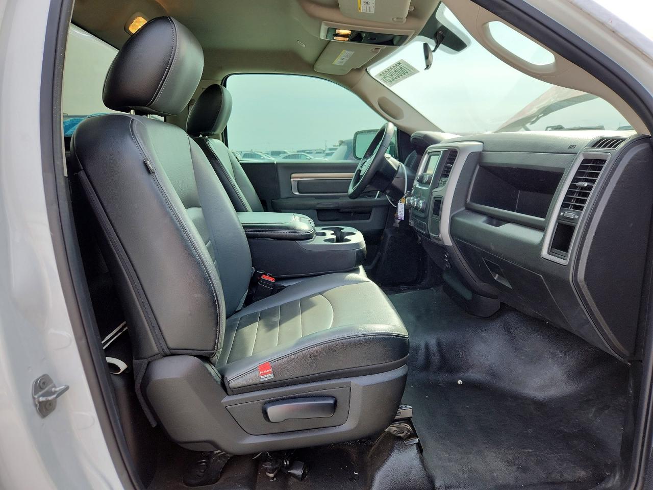 2021 RAM 1500 CLASSIC TRADESMAN photo 10