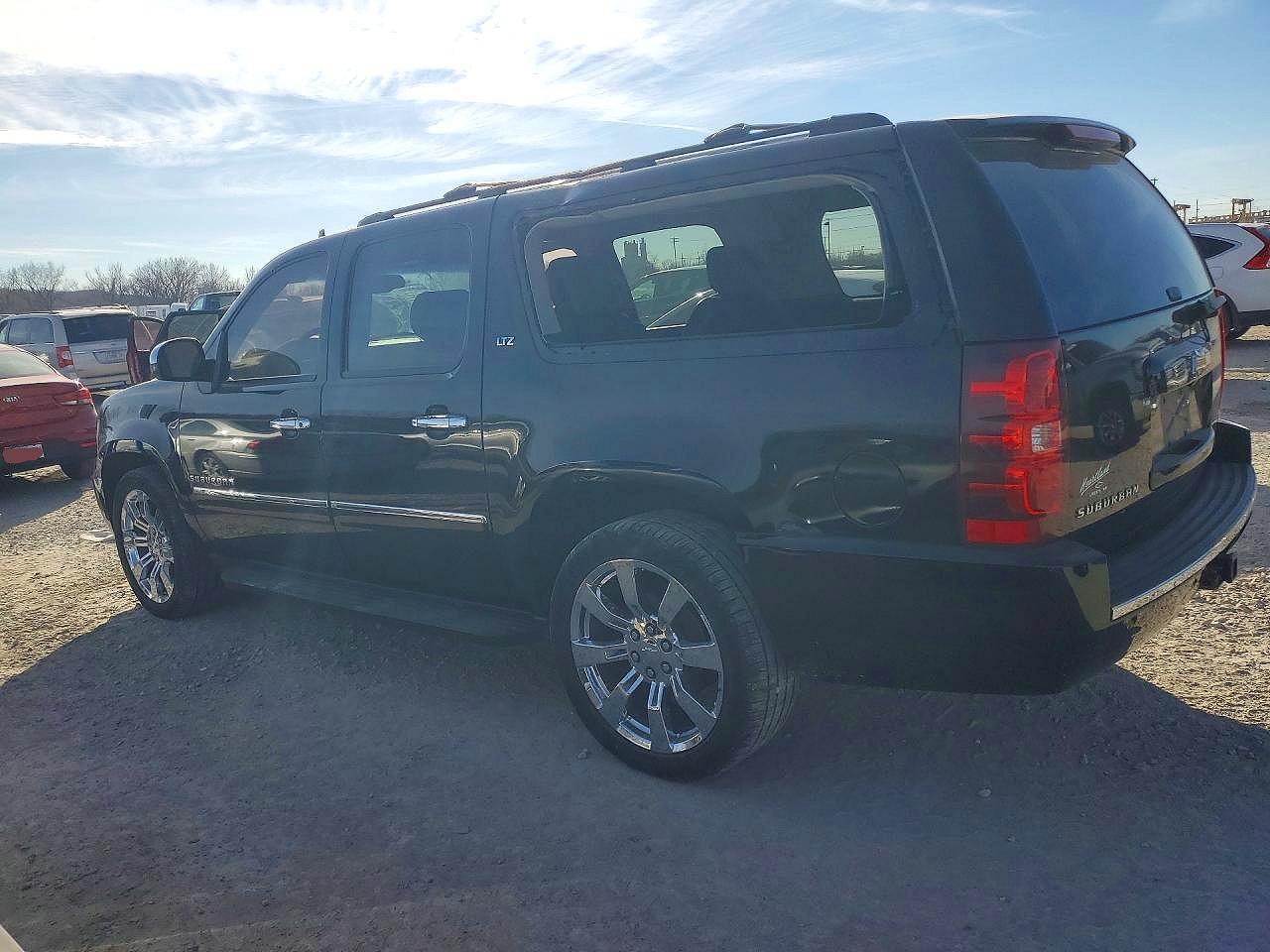 2011 CHEVROLET SUBURBAN K1500 LTZ photo 2