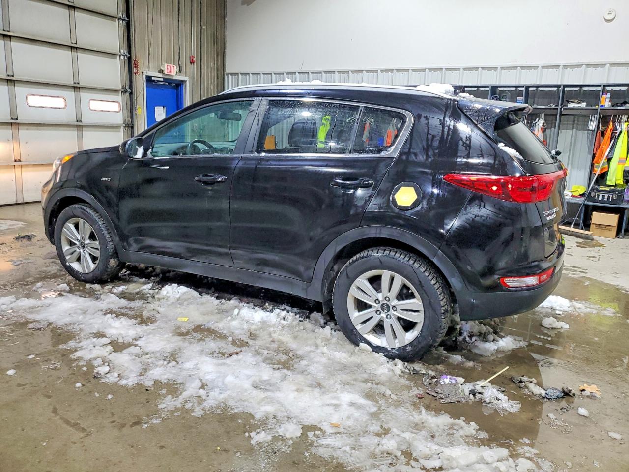 2019 KIA SPORTAGE LX photo 3