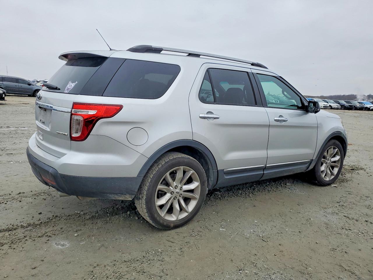 2014 FORD EXPLORER XLT photo 5