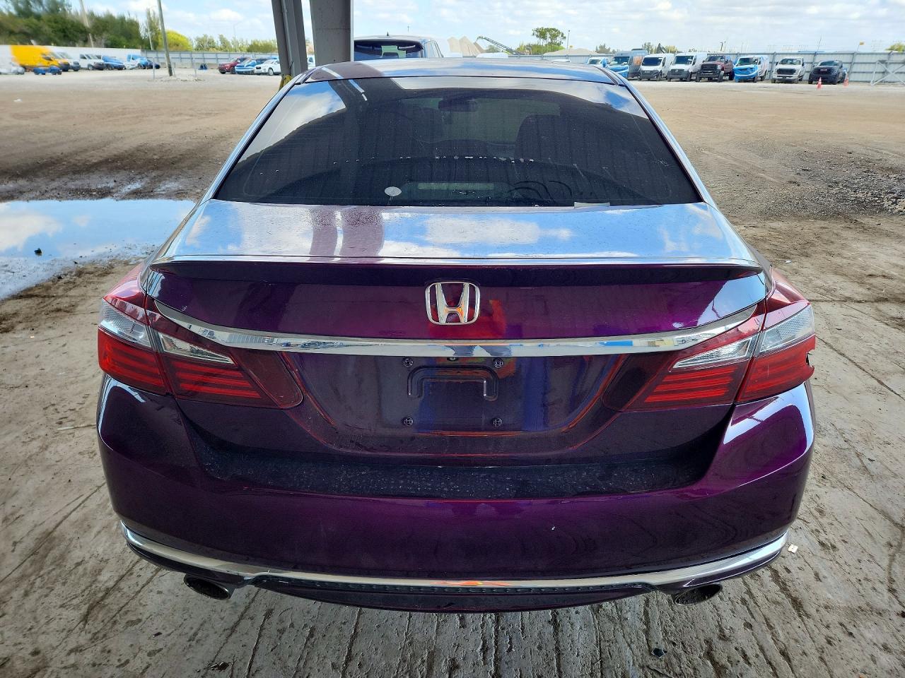 2017 HONDA ACCORD SPORT photo 6
