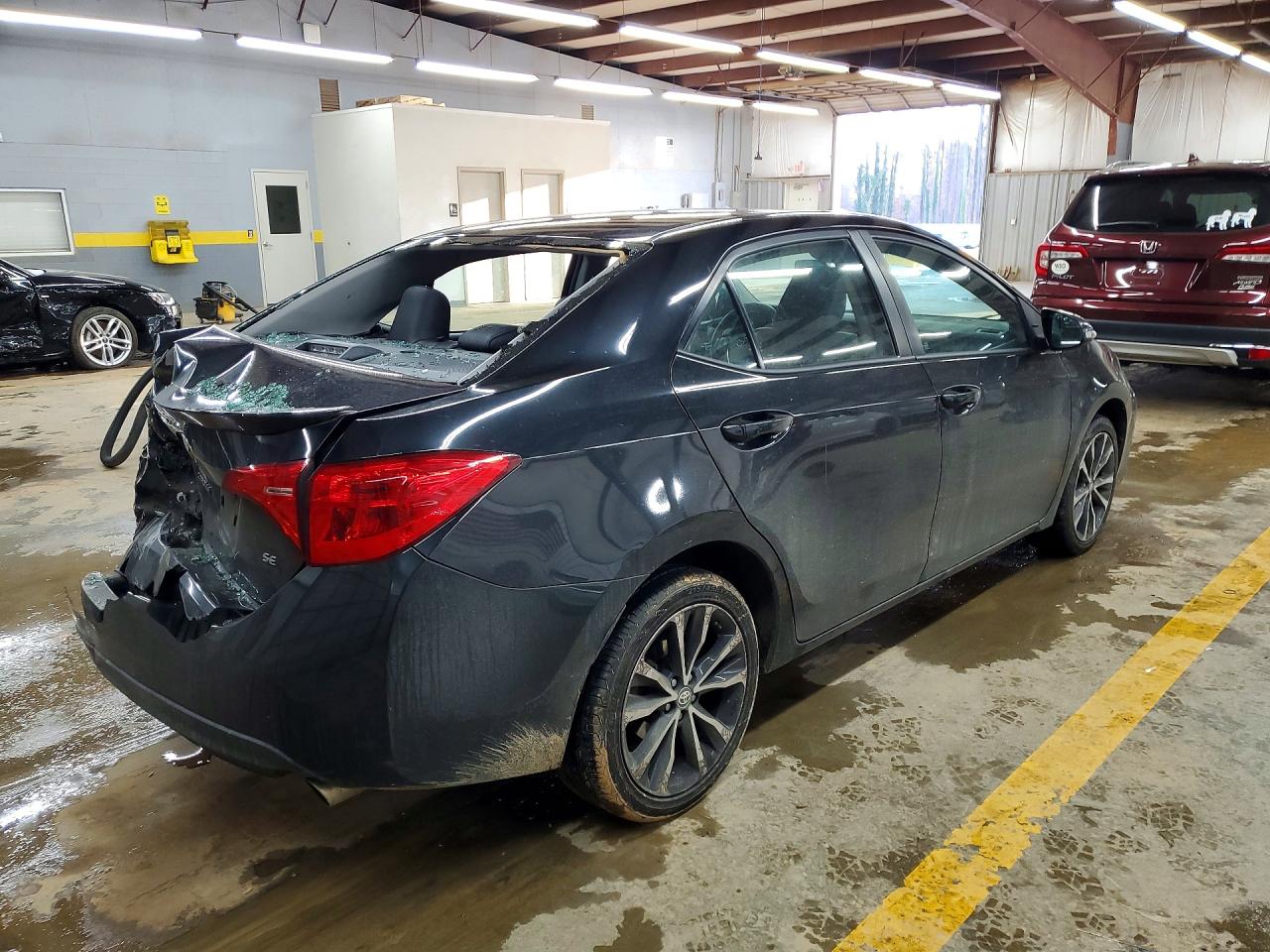 2017 TOYOTA COROLLA L photo 7