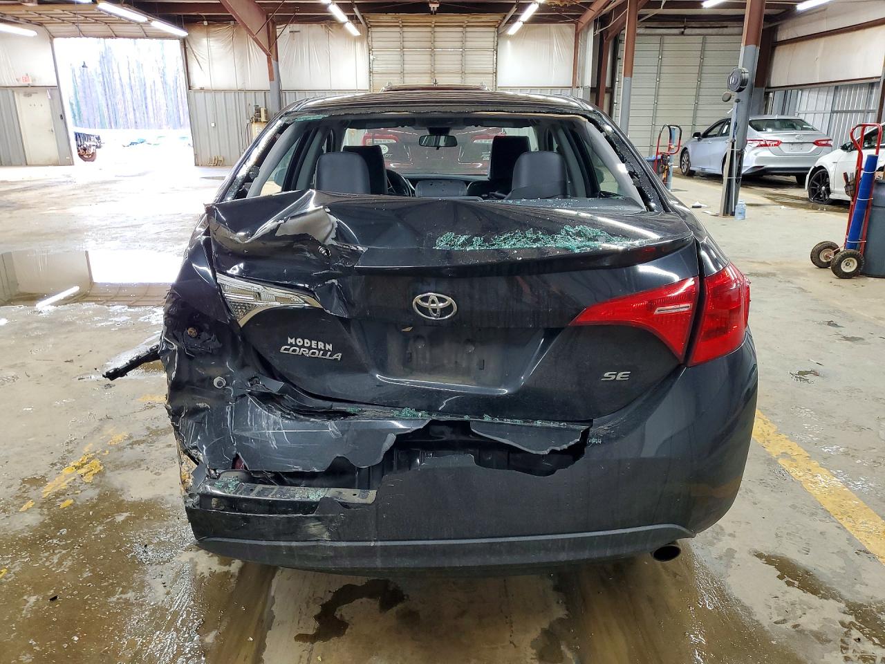 2017 TOYOTA COROLLA L photo 16