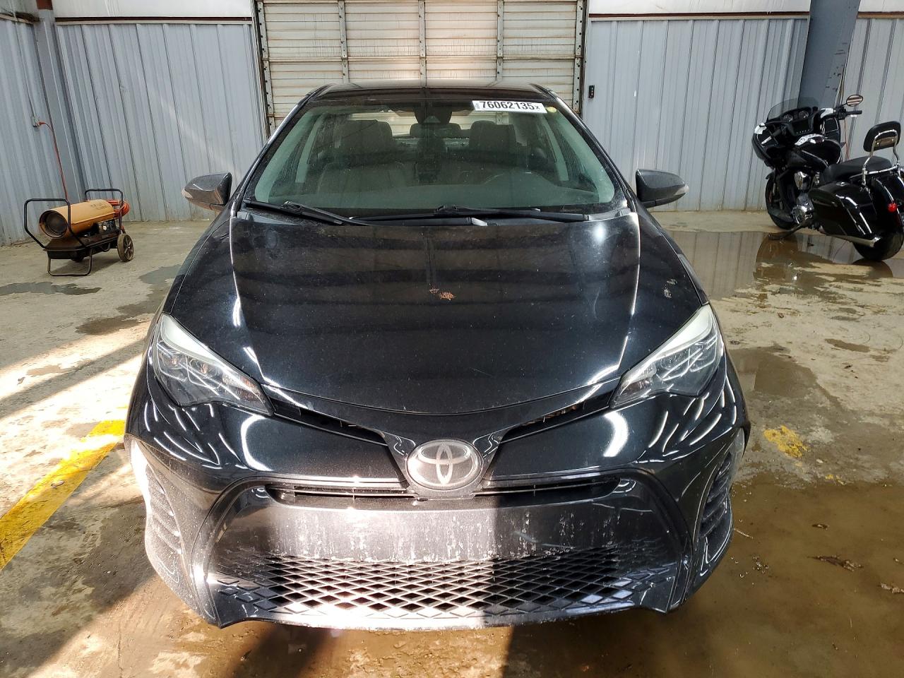 2017 TOYOTA COROLLA L photo 13