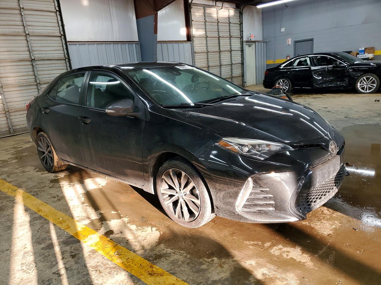 2017 TOYOTA COROLLA L photo 10