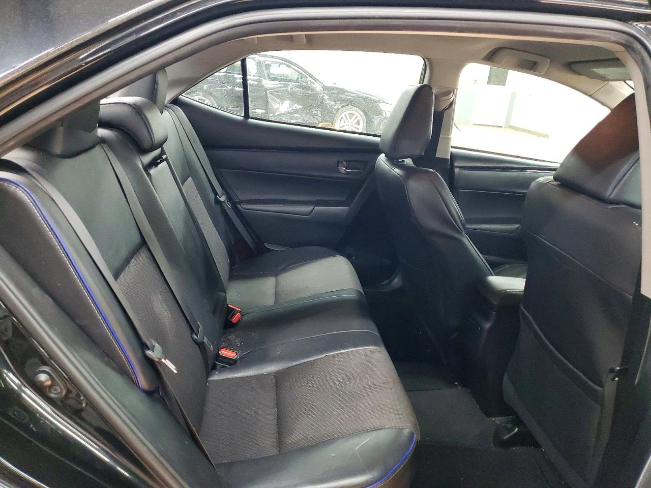 2017 TOYOTA COROLLA L photo 28
