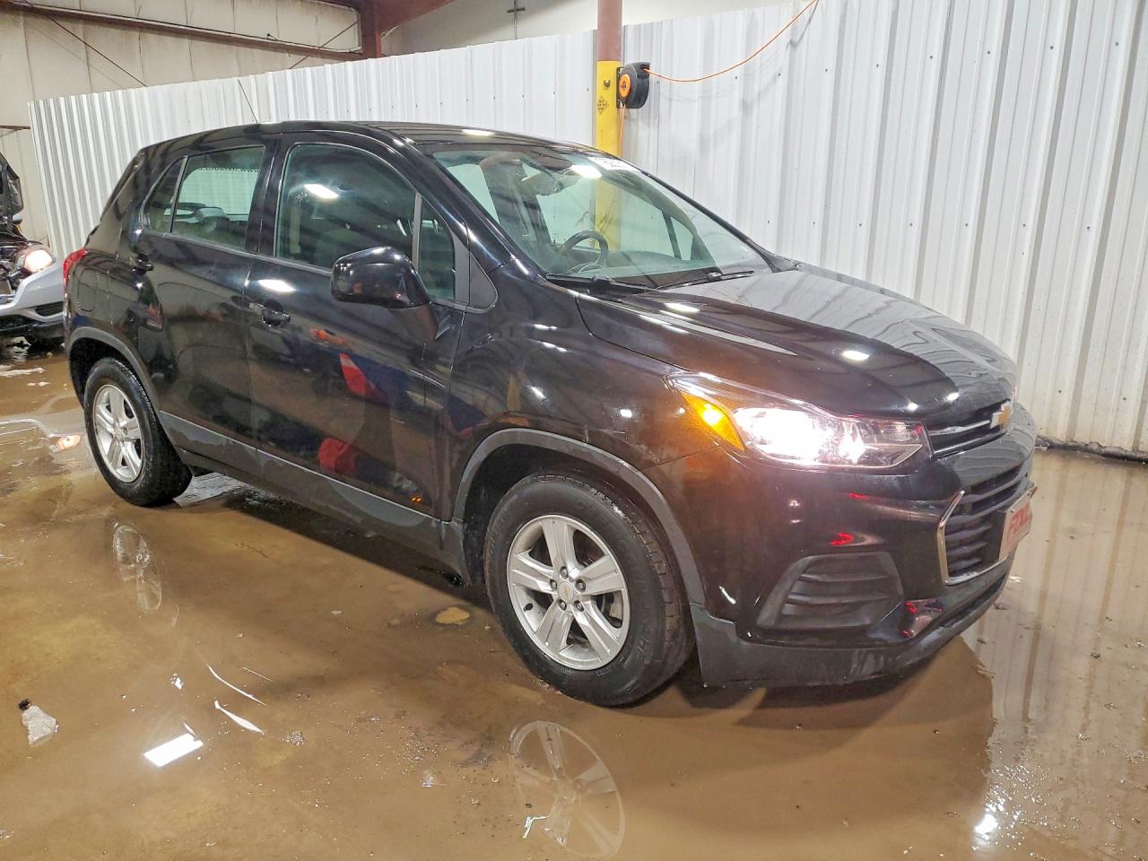 2020 CHEVROLET TRAX LS photo 4