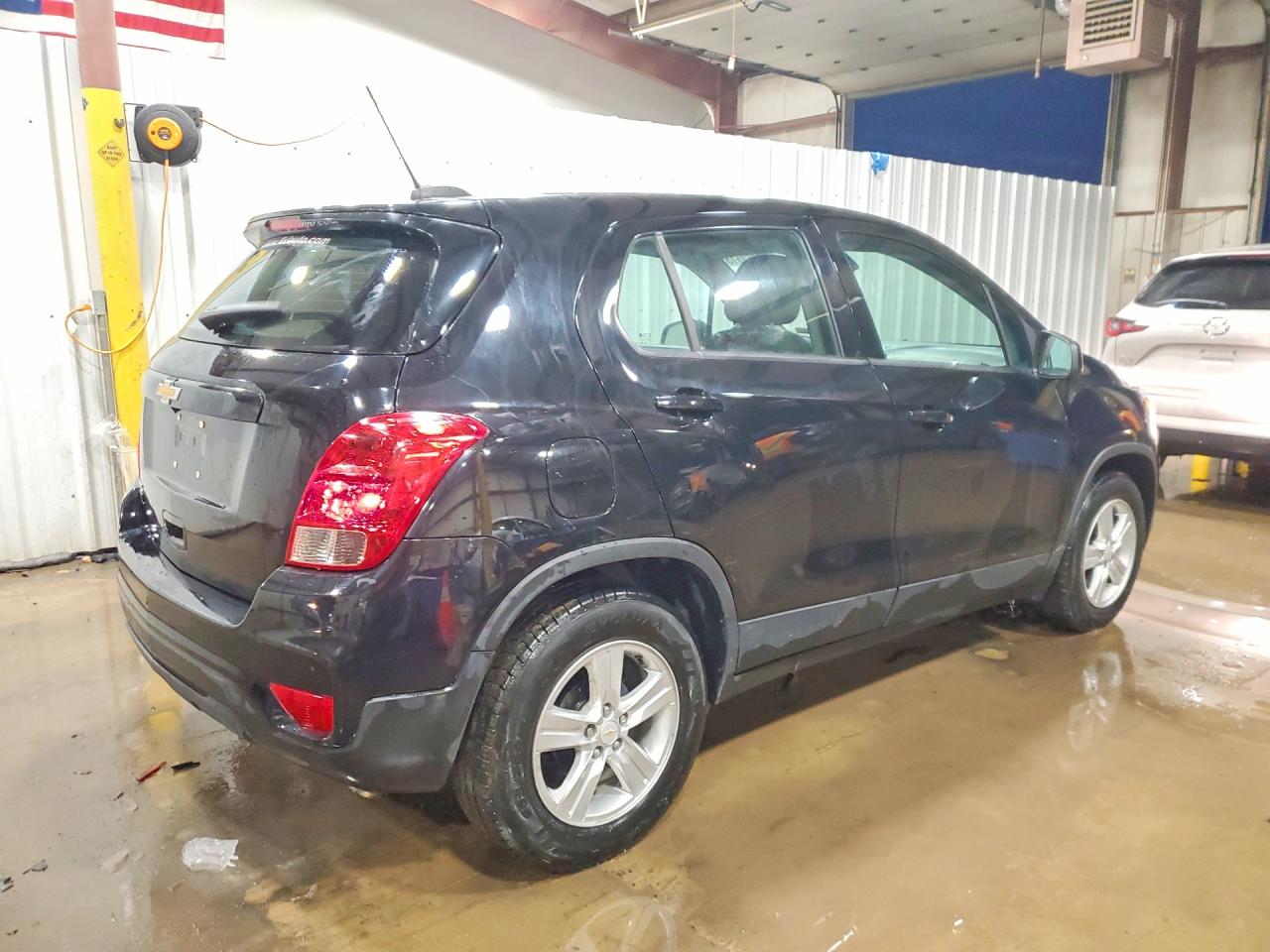 2020 CHEVROLET TRAX LS photo 3