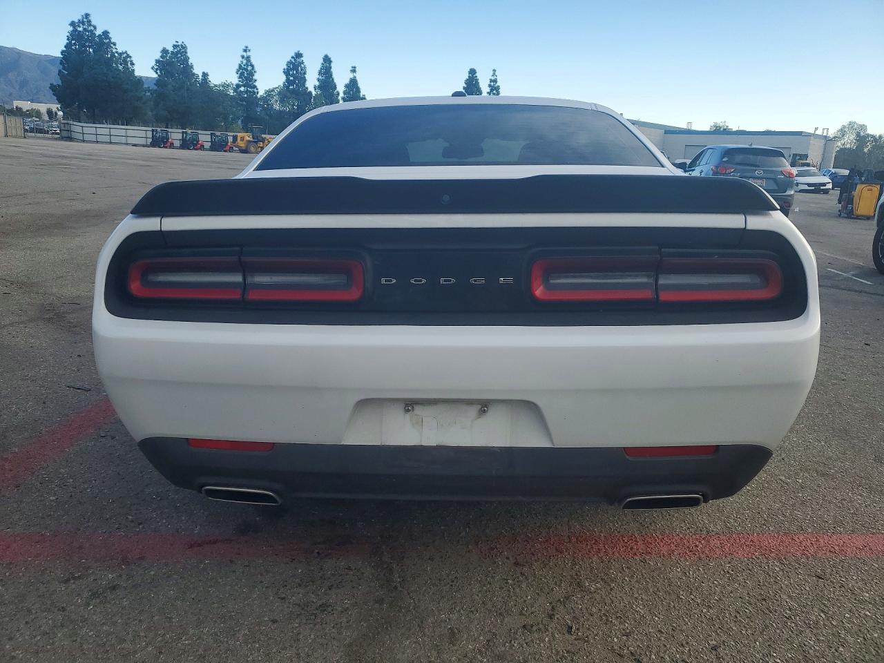 2023 DODGE CHALLENGER SXT photo 11
